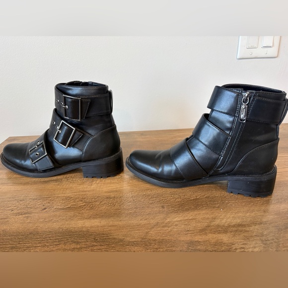 EUC Blondo Charlie Waterproof Moto Booties - Size 8.5 - Picture 10 of 12